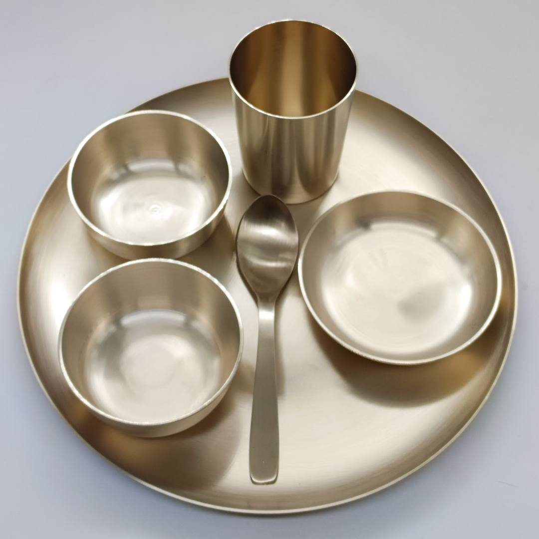 Casaveda® Pure Bronze Dinner Set | Ayurvedic Bronze Plate | Kansa Dinner Set for 6 | Classic Design