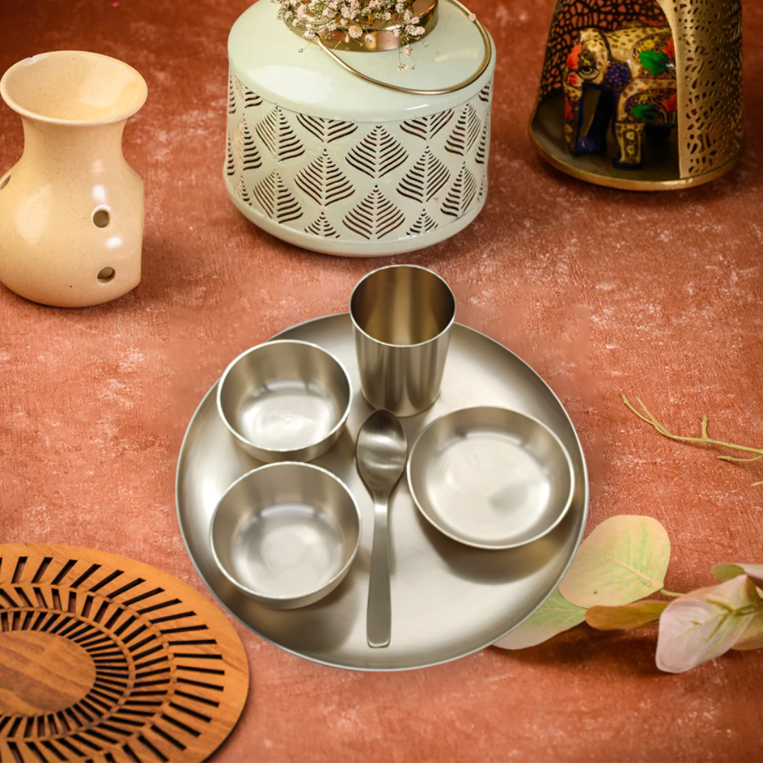 Casaveda® Pure Bronze Dinner Set | Ayurvedic Bronze Plate | Kansa Dinner Set for 6 | Classic Design